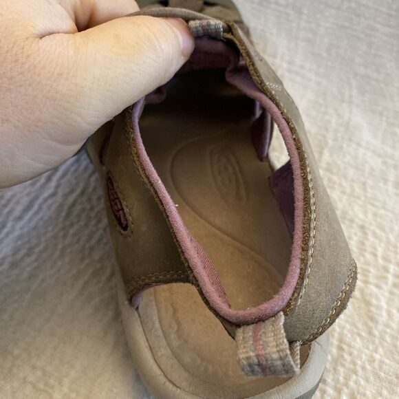 Keen Newport Women’s Size 10 Closed Toe Sandals Walking Beach Adjustable Bungee - Picture 15 of 16